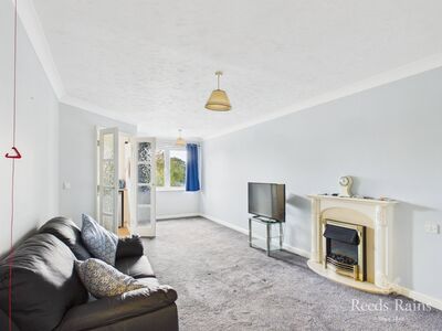 Constantine Court, 1 bedroom Flat for sale, &pound;31,000