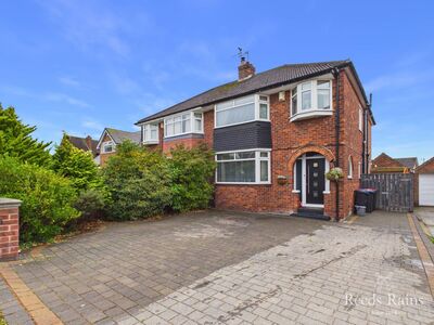 Lincombe Drive, 3 bedroom Semi Detached House for sale, &pound;260,000