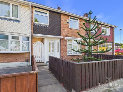 Broadwell Road, 3 bedroom Semi Detached House to rent, &pound;795 pcm