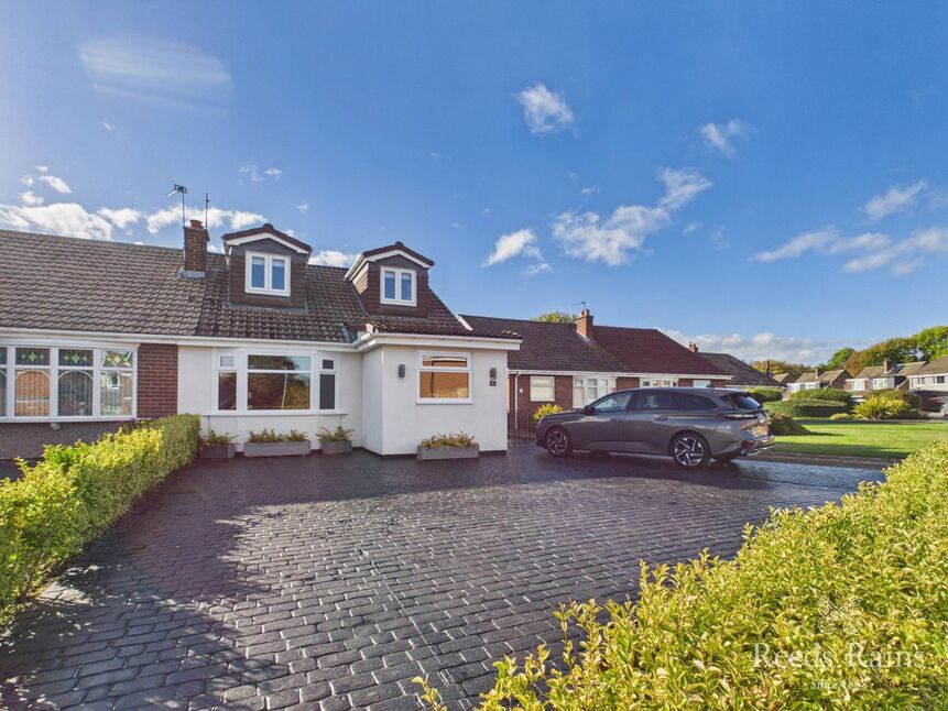 Main image of 3 bedroom Semi Detached Bungalow for sale, Hesleden Avenue, Middlesbrough, North Yorkshire, TS5
