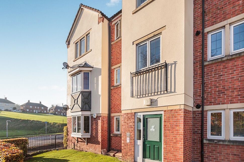 Main image of 2 bedroom Flat to rent, Fielding Way, Morley, Leeds, LS27