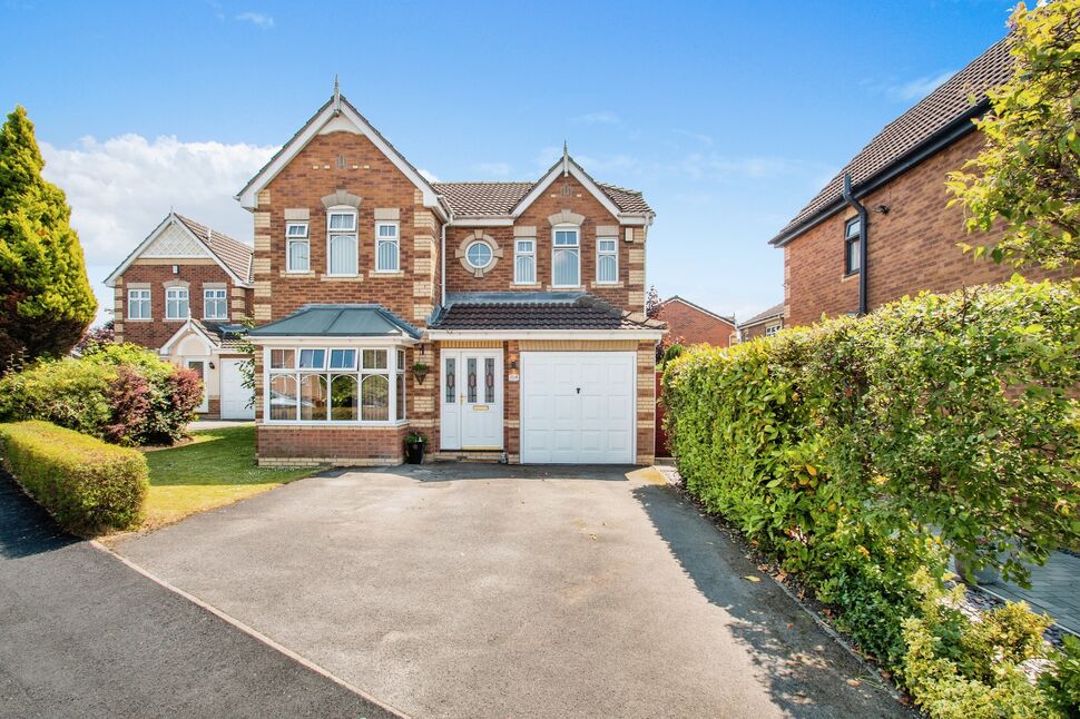 4 bedroom Detached House for sale, Springfield Road, Morley, LS27 £