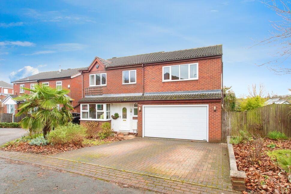 4 bedroom Detached House for sale, Way, Tingley, WF3 £425,000