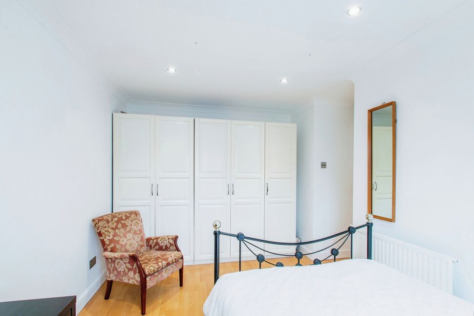 4 bedroom Detached House for sale, Way, Tingley, WF3 £425,000