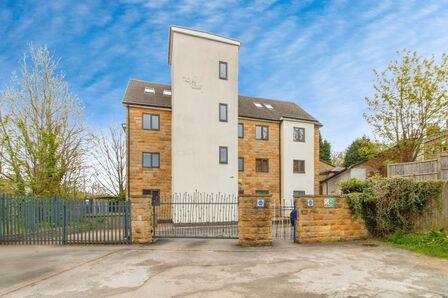 Trojan Court, 1 bedroom  Flat for sale, £75,000