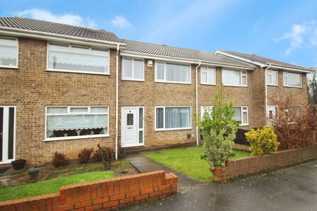 3 bedroom Mid Terrace House for sale