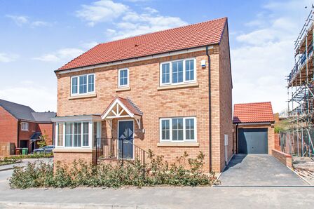 Wise Crescent, 4 bedroom Detached House to rent, £2,000 pcm