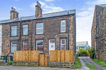 Horsfall Street, 2 bedroom End Terrace House to rent, £950 pcm