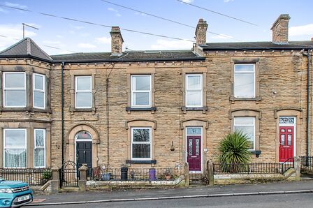Ackroyd Street, 3 bedroom Mid Terrace House to rent, £1,150 pcm