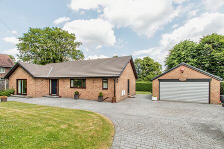 Elland Road, 3 bedroom Detached Bungalow for sale, £499,950