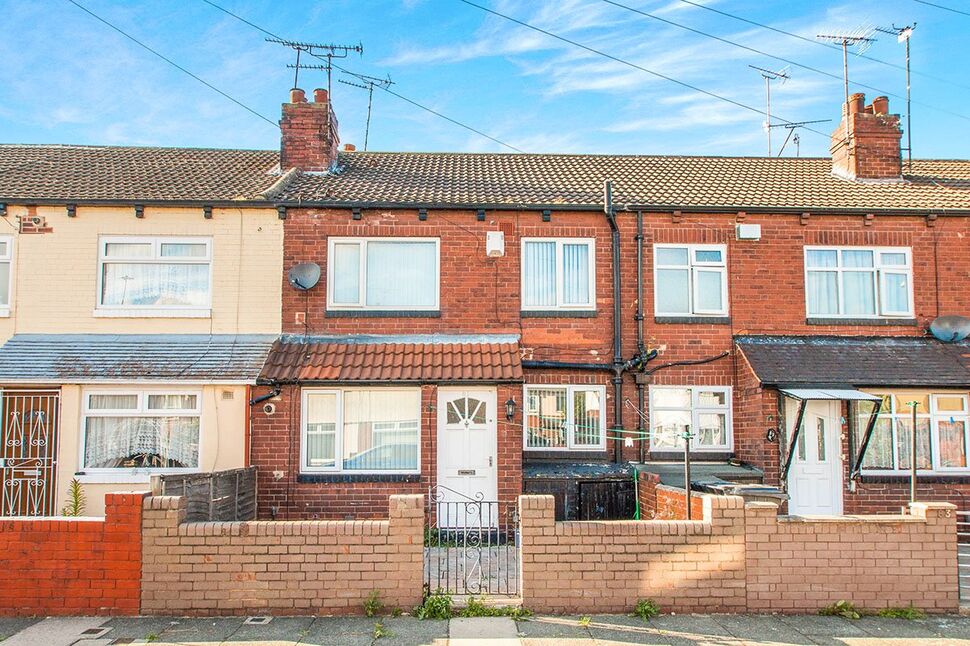2 bedroom Mid Terrace House to rent, Longroyd Grove, Leeds, LS11 £650 pcm