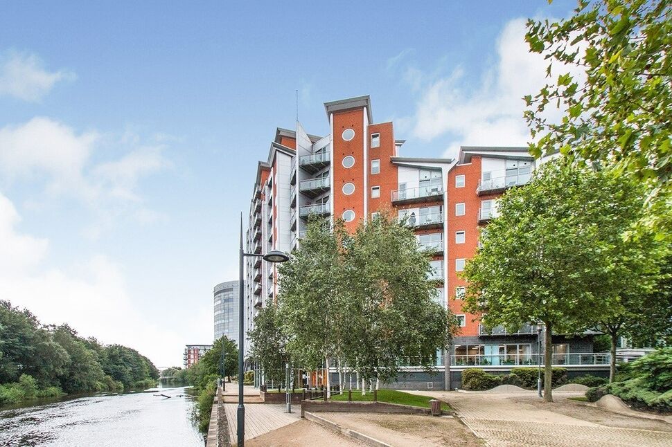 Main image of 1 bedroom  Flat to rent, Whitehall Quay, Leeds, West Yorkshire, LS1