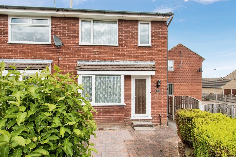 Main image of 3 bedroom Semi Detached House to rent, Finchley Way, Morley, West Yorkshire, LS27