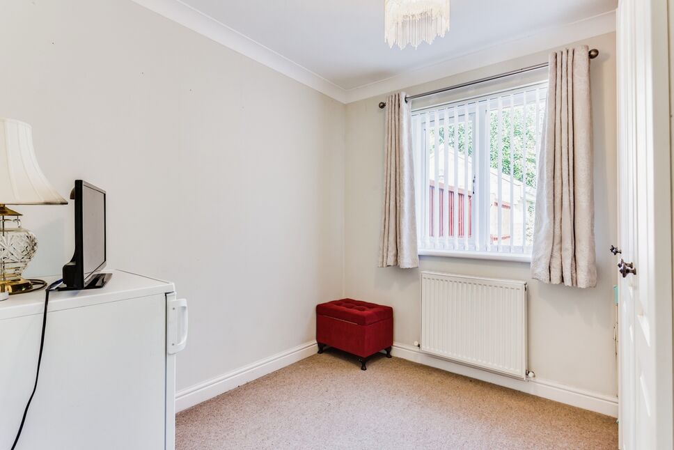 2 bedroom Semi Detached Bungalow for sale, Whimbrel Mews, Morley, LS27