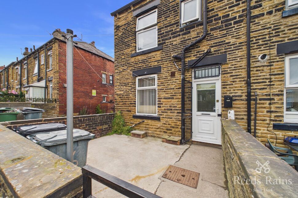 2 bedroom End Terrace House to rent
