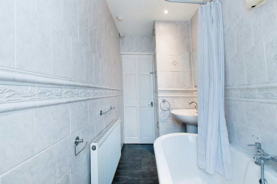 3 bedroom Mid Terrace House for sale, Zoar Street, Morley, LS27 £170,000