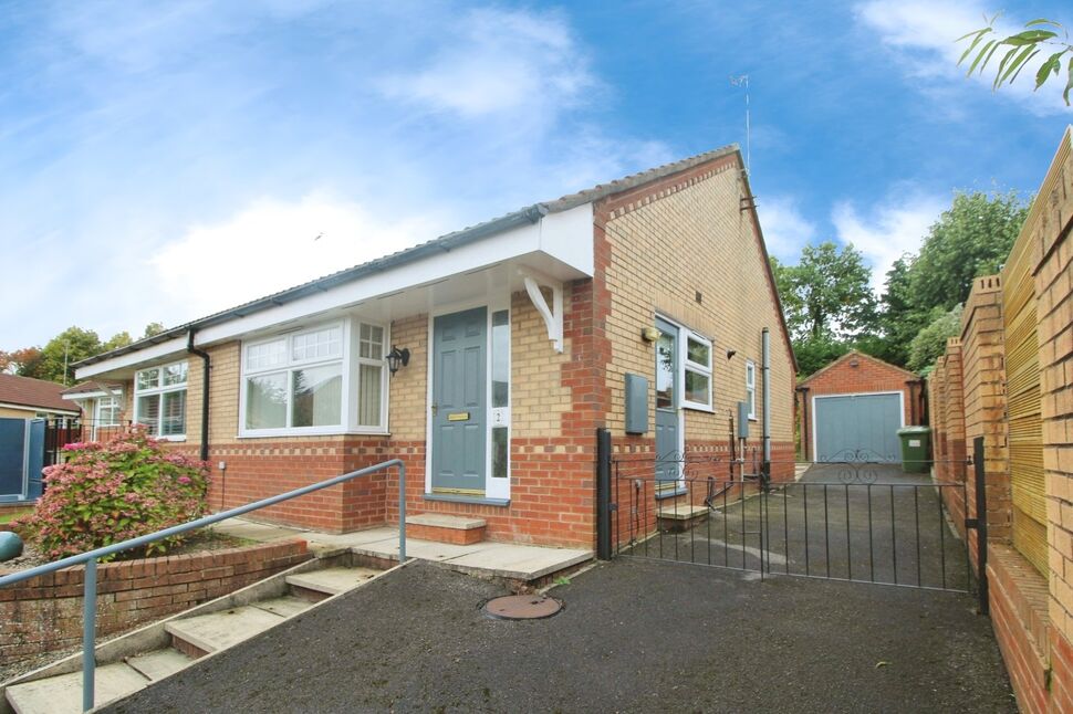Main image of 2 bedroom Semi Detached Bungalow for sale, Wren Drive, Morley, West Yorkshire, LS27