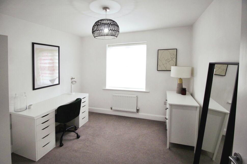 2 bedroom Flat for sale, Scampston Drive, East Ardsley, WF3 £135,000
