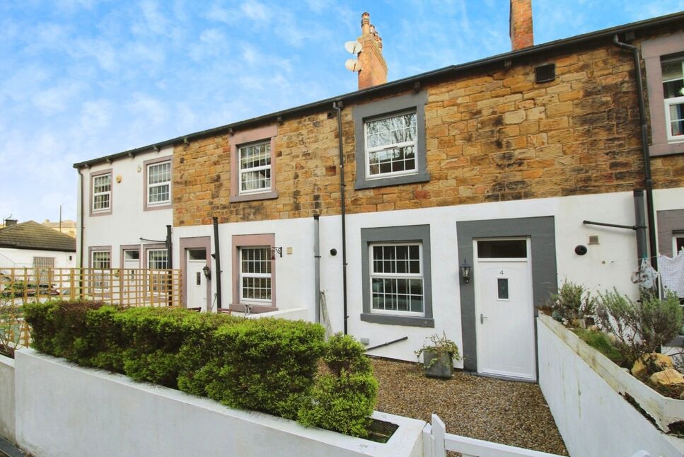 Main image of 2 bedroom  House to rent, Albert Road, Morley, West Yorkshire, LS27
