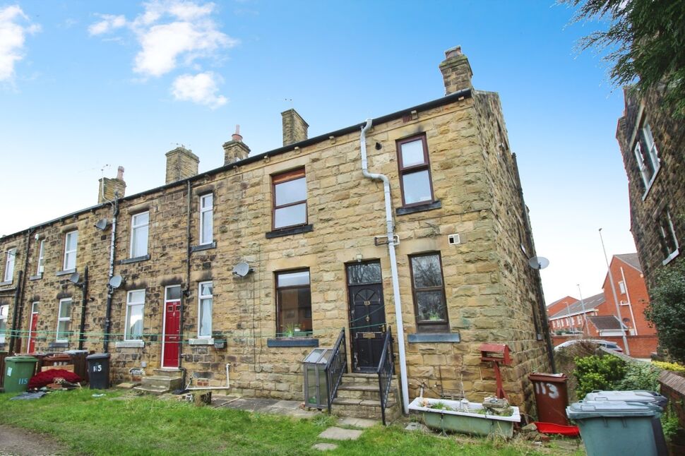 3 bedroom End Terrace House for sale, Fountain Street, Morley, LS27 £