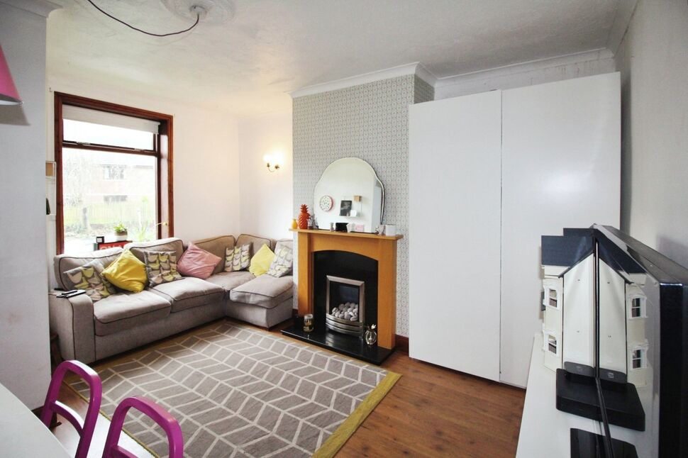 3 bedroom End Terrace House for sale, Fountain Street, Morley, LS27 £