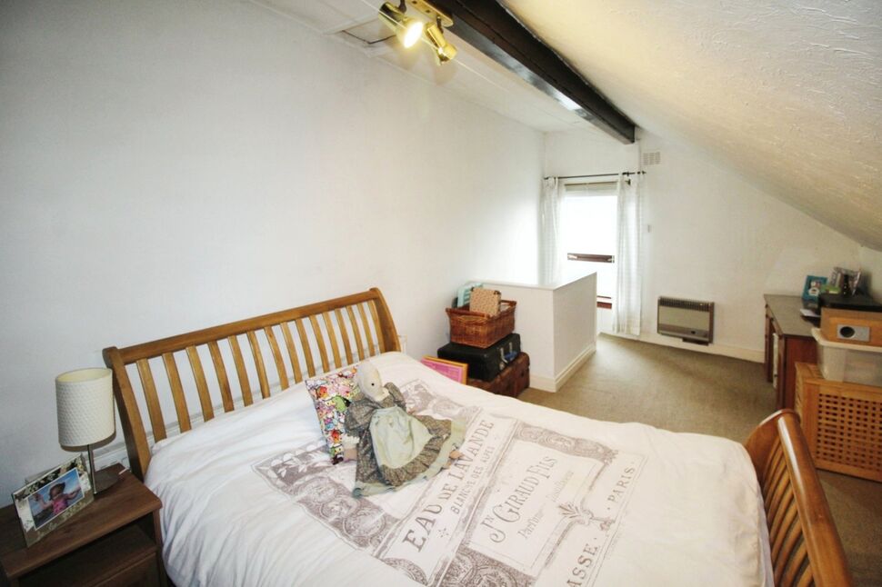 3 bedroom End Terrace House for sale, Fountain Street, Morley, LS27 £