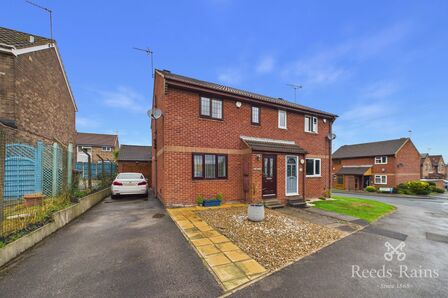 Topcliffe Lane, 3 bedroom Semi Detached House for sale, &pound;280,000