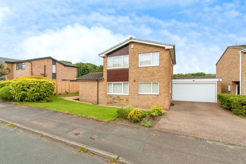 Main image of 4 bedroom Detached House for sale, Woodlands Road, Batley, West Yorkshire, WF17