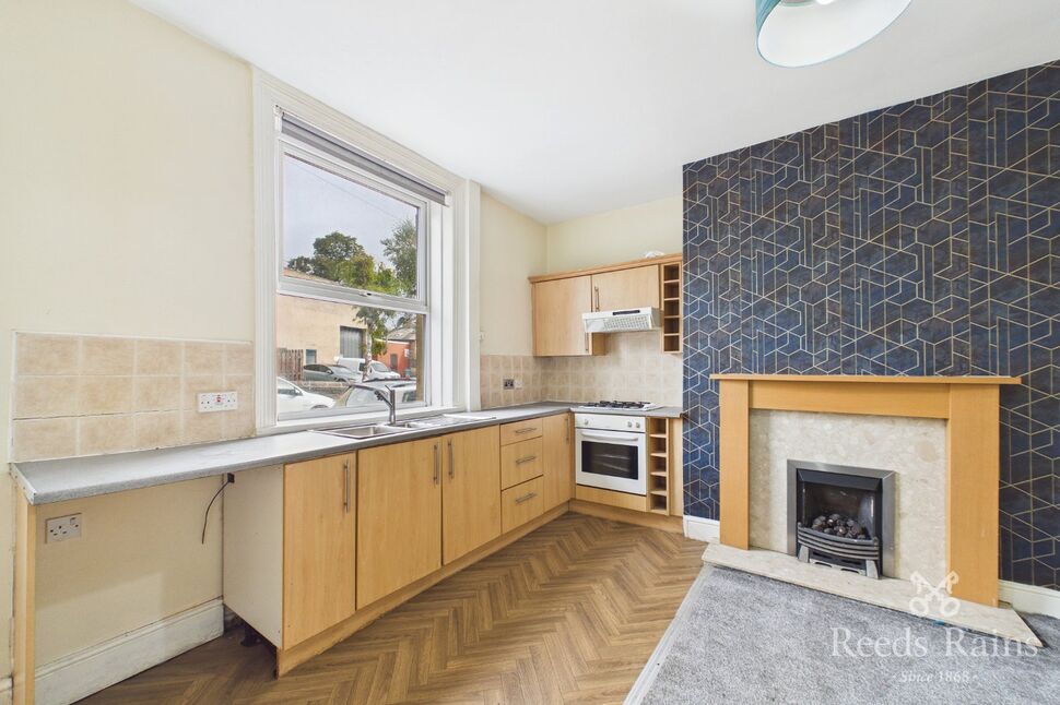Kitchen / Living Area