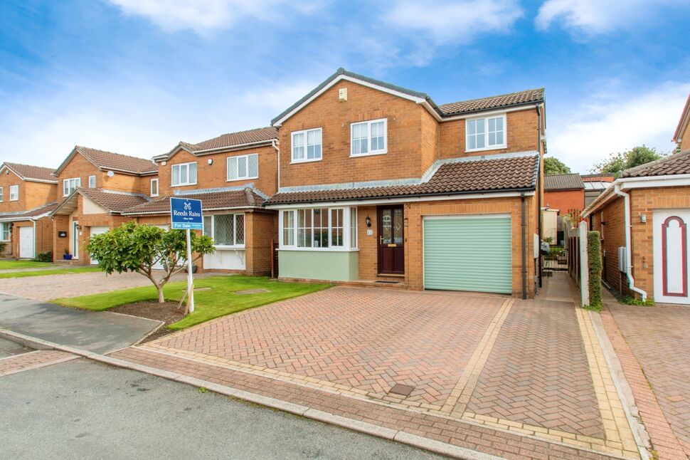 Main image of 4 bedroom Detached House for sale, Rembrandt Avenue, Tingley, West Yorkshire, WF3