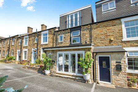 Manns Buildings, 4 bedroom Mid Terrace House for sale, £350,000