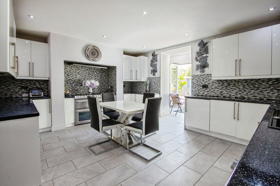 Kitchen / Diner