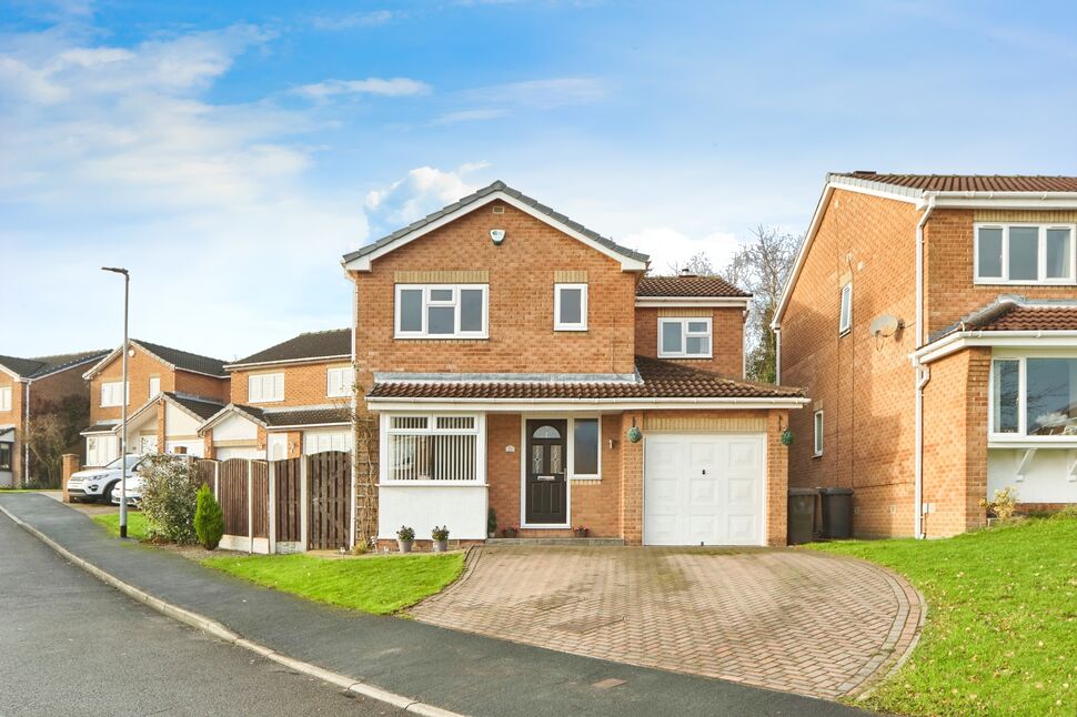 Main image of 4 bedroom Detached House for sale, Heatherdale Drive, Tingley, West Yorkshire, WF3