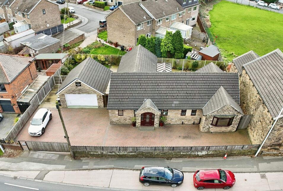 Main image of 3 bedroom Detached Bungalow for sale, Oban Terrace, Tingley, West Yorkshire, WF3