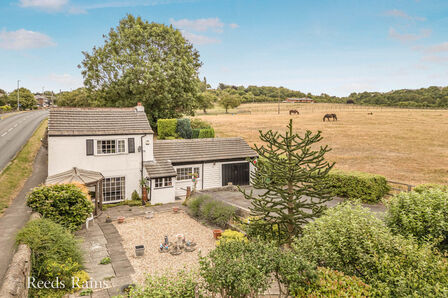 Scotchman Lane, 3 bedroom Detached House for sale, £400,000