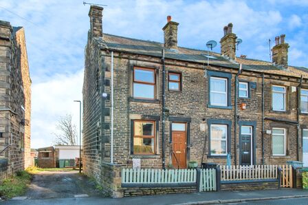 Fountain Street, 1 bedroom End Terrace House for sale, £125,000