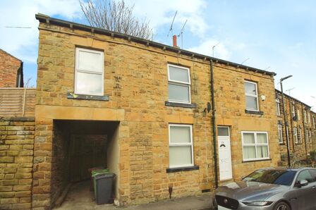 4 bedroom End Terrace House for sale