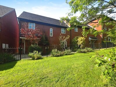 3 bedroom End Terrace House for sale
