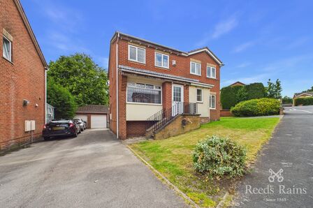 3 bedroom Semi Detached House to rent