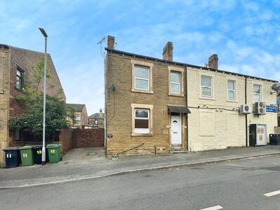 2 bedroom End Terrace House to rent