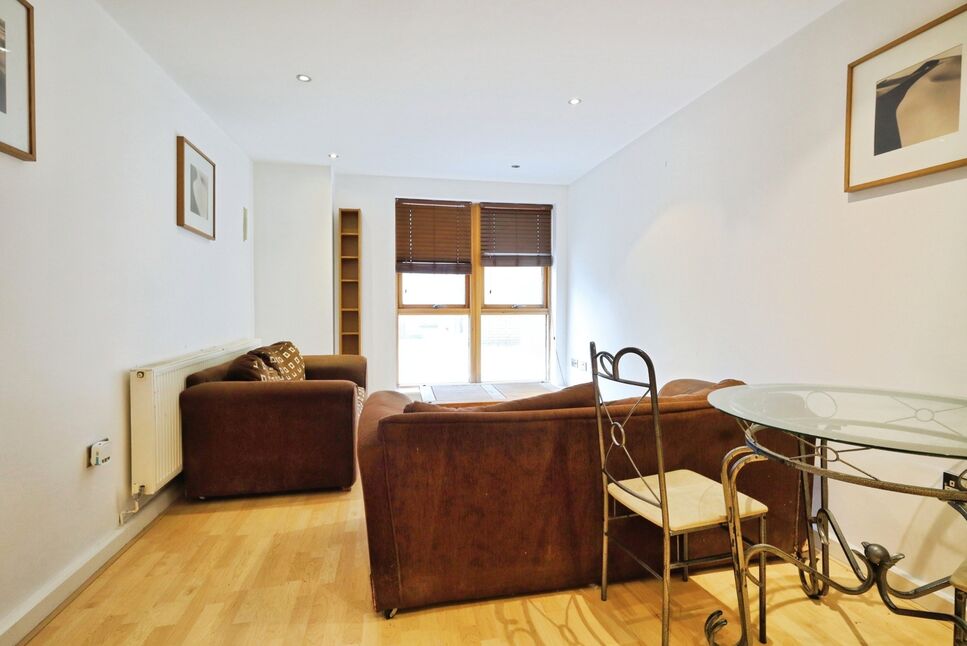 Living / Dining Area