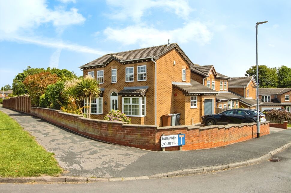 Main image of 4 bedroom Detached House for sale, Jakeman Court, Tingley, West Yorkshire, WF3