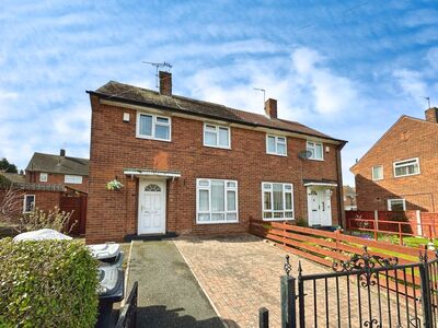 West Grange Close, 2 bedroom Semi Detached House to rent, £995 pcm
