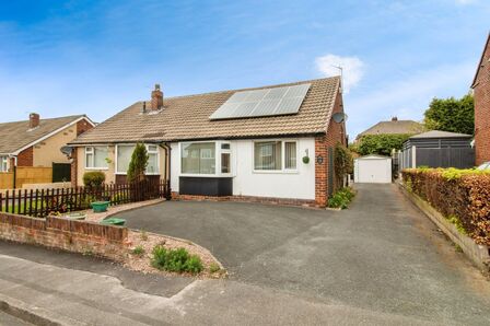 2 bedroom Semi Detached Bungalow for sale