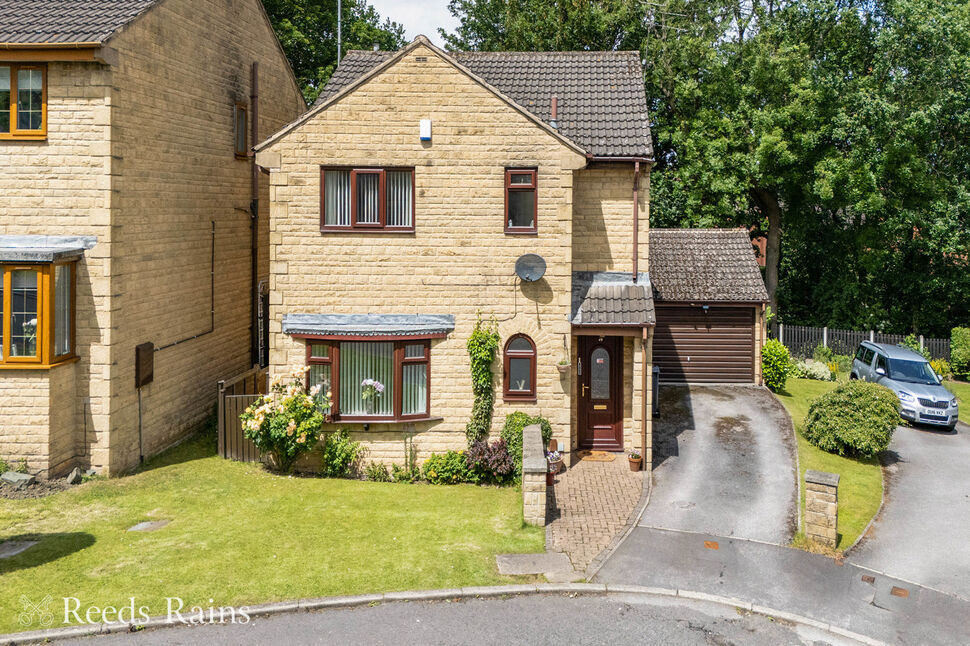 Main image of 4 bedroom Detached House for sale, Woodside Drive, Morley, West Yorkshire, LS27