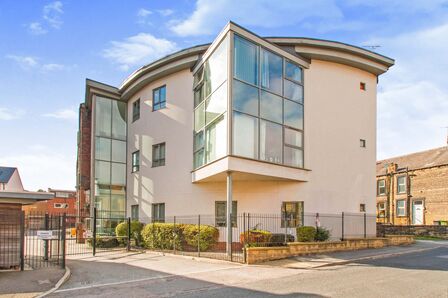 2 bedroom  Flat to rent