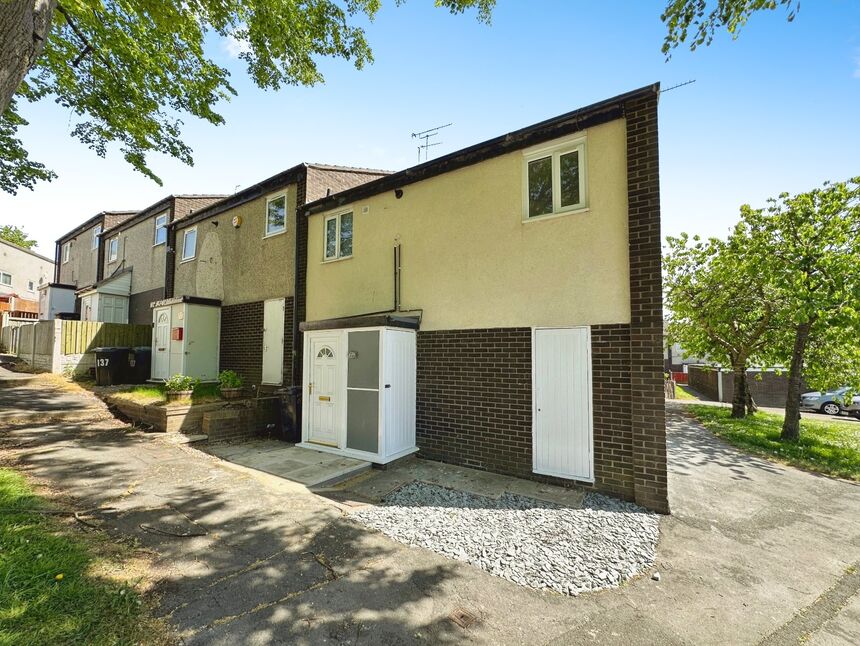 Main image of 2 bedroom End Terrace House to rent, Cottingley Drive, Leeds, West Yorkshire, LS11