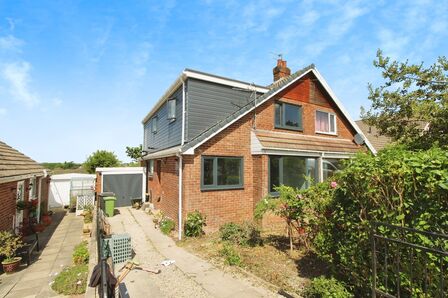 Woollin Crescent, 4 bedroom Semi Detached Bungalow to rent, £1,495 pcm