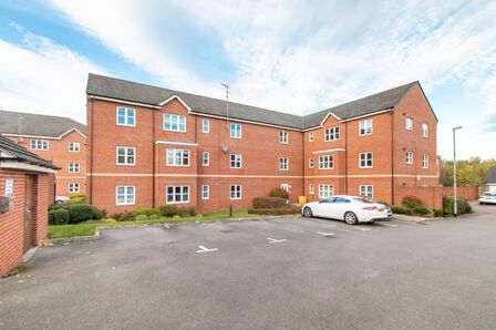2 bedroom  Flat to rent