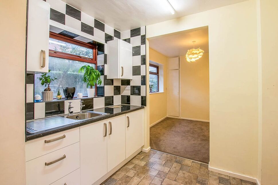 Kitchen Area1
